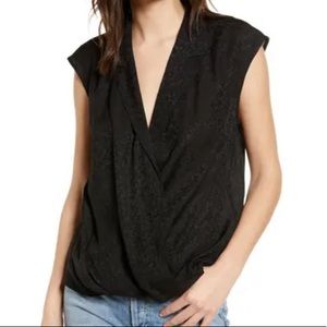 Chelsea28 cap sleeve blouse Tuck Drape black L NWOT